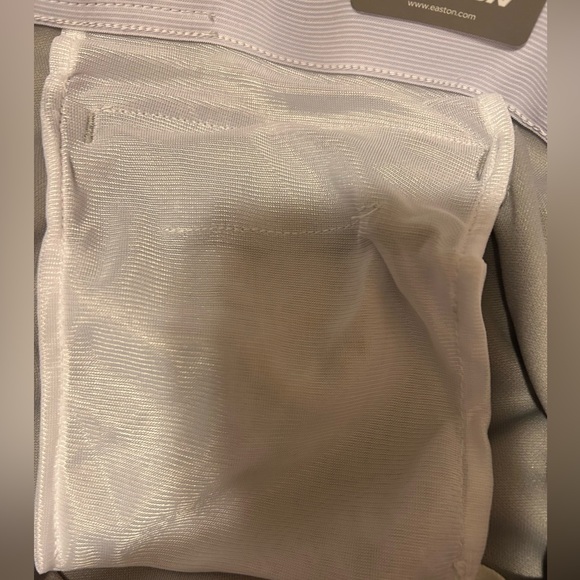 NWT Easton men’s baseball pants with the wide belt loops & 2 deep back pockets. - Picture 9 of 12